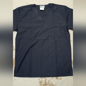 UA uniform advantage scrubs top